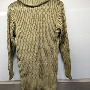 Very nice sweater Lafayette brand